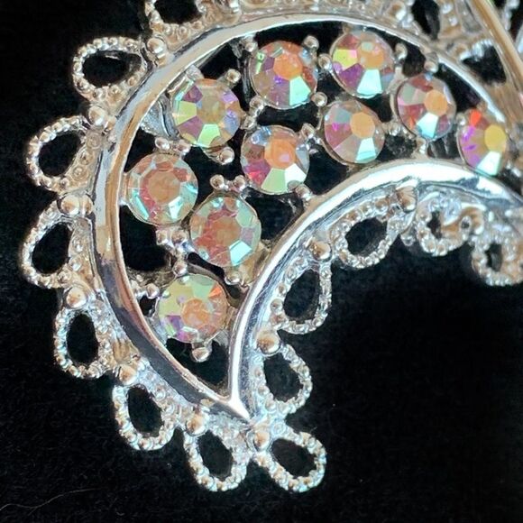 Emmons vintage ab rhinestone filagree leaf earrings and  matching pin set mint - Picture 10 of 16